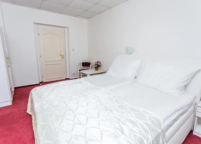Hotel Mini Na Konci Krupka