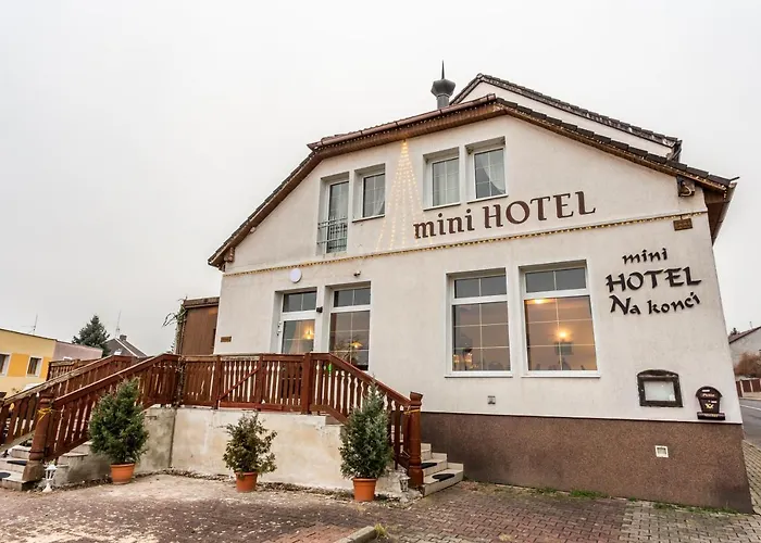 Mini Na Konci Hotel